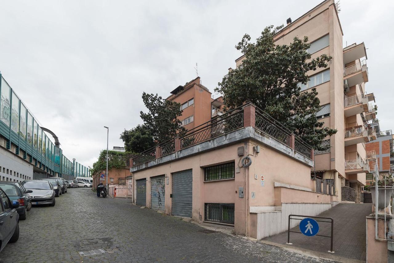 Appartamenti Clivo Di Monte Del Gallo ローマ エクステリア 写真